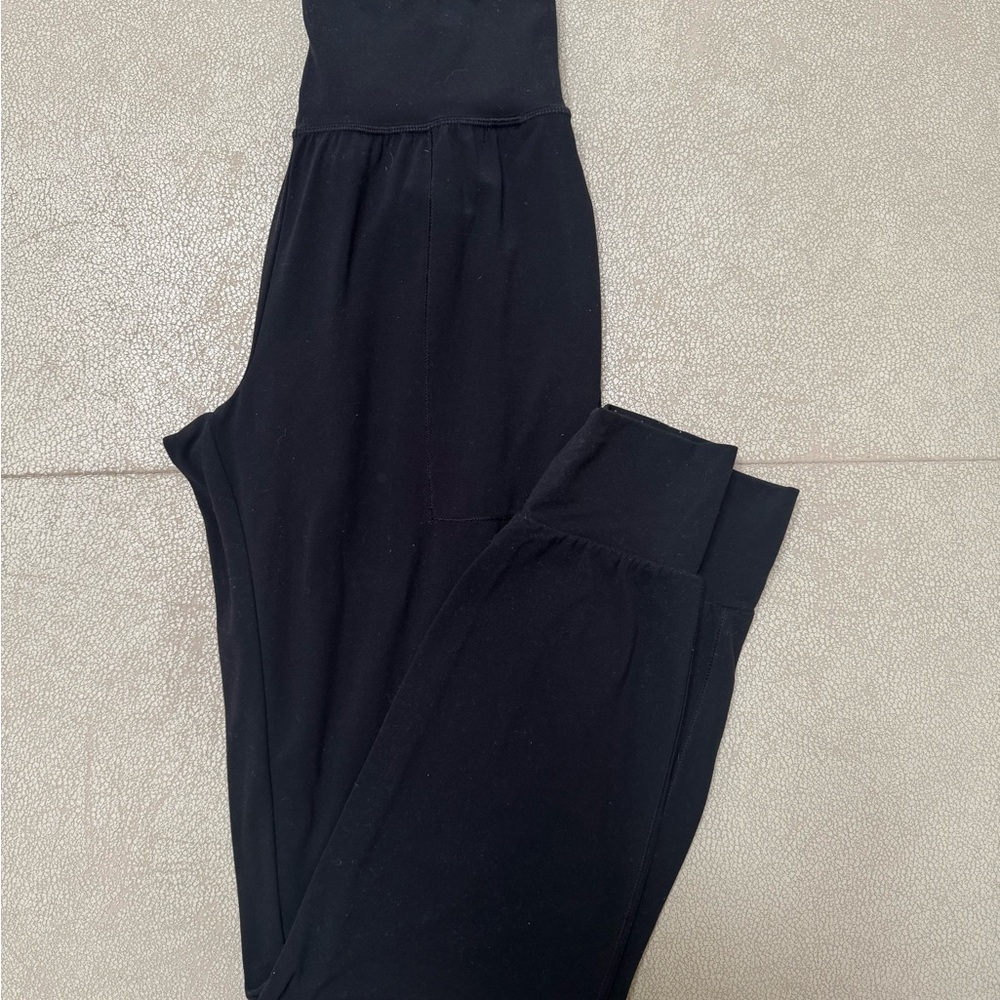 Athleta Black High-Rise Salutation Jogger